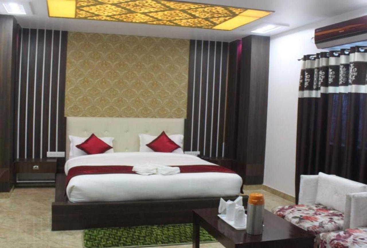 Hotel Golden Tulip Purnia Екстер'єр фото